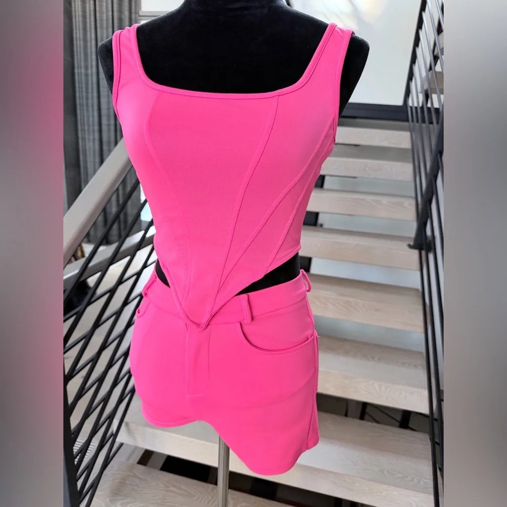 Vibrant Hot Pink Sleeveless Top and Shorts Set size S